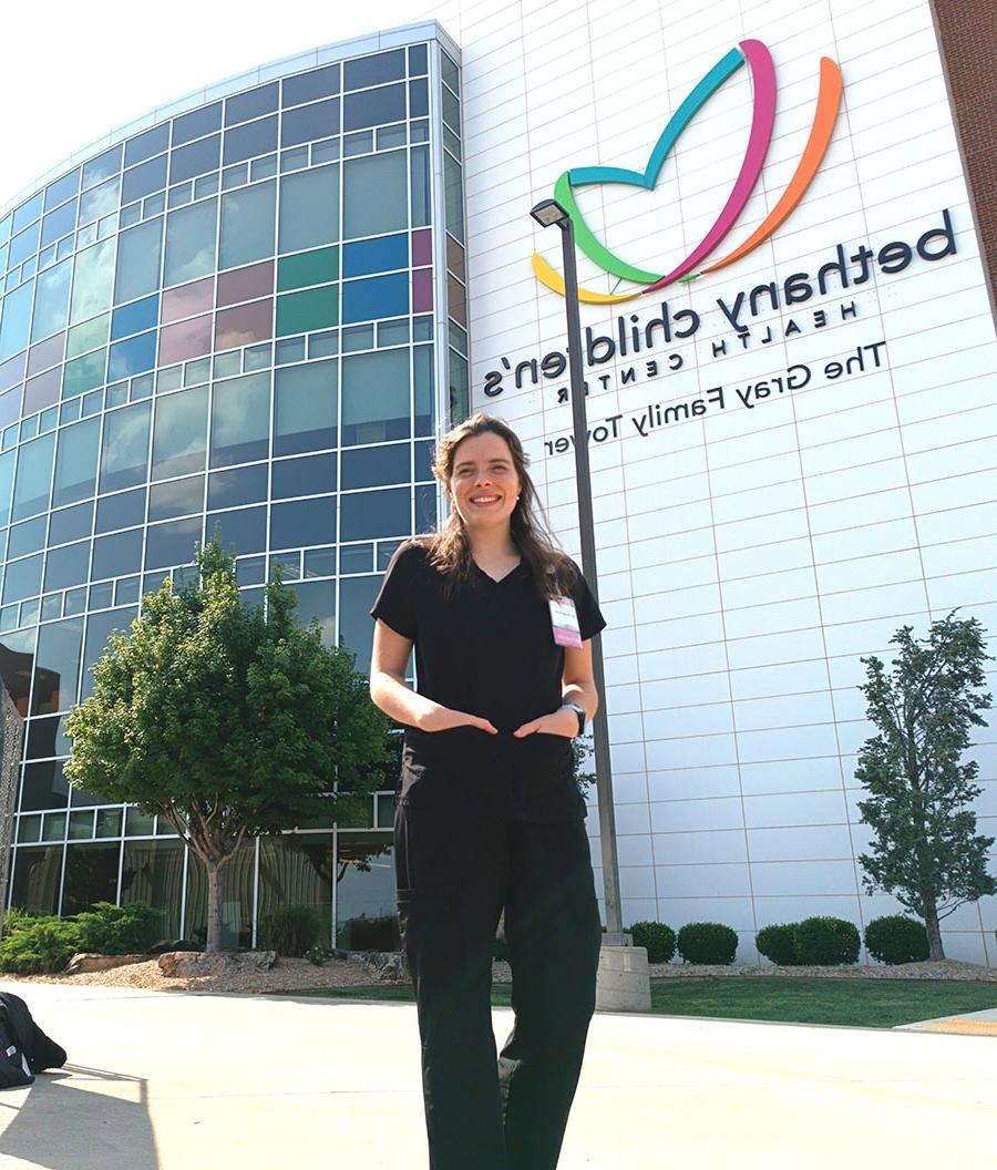 Anna Moloney recently completed a summer internship at Bethany Children’s Health Center as p艺术 of the requirement to finish her master's degree at Northwest in therapeutic recreation. (提交的照片)